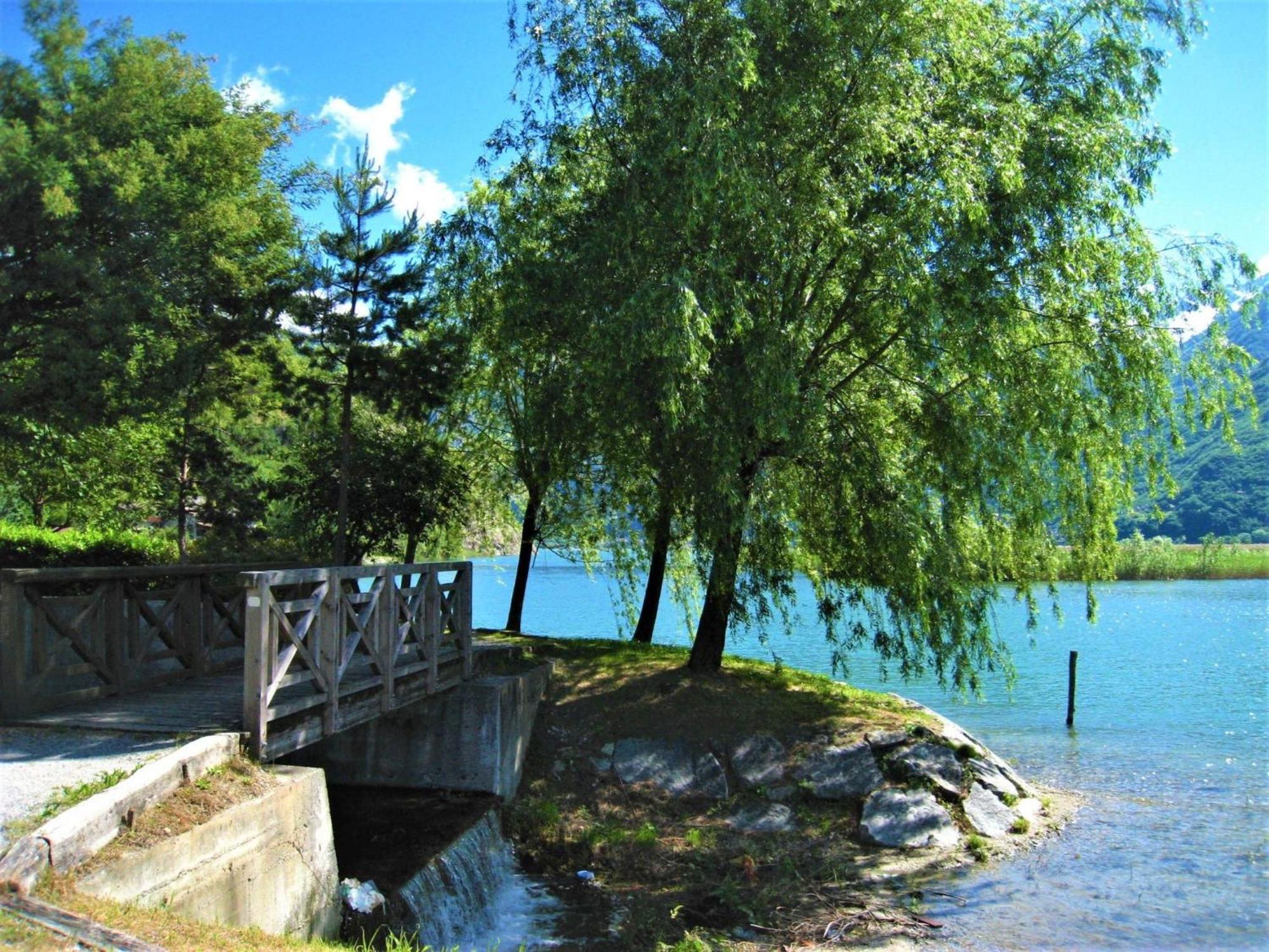 Dascio Emotion Ferienwohnung mit Terrasse am See Exterior foto